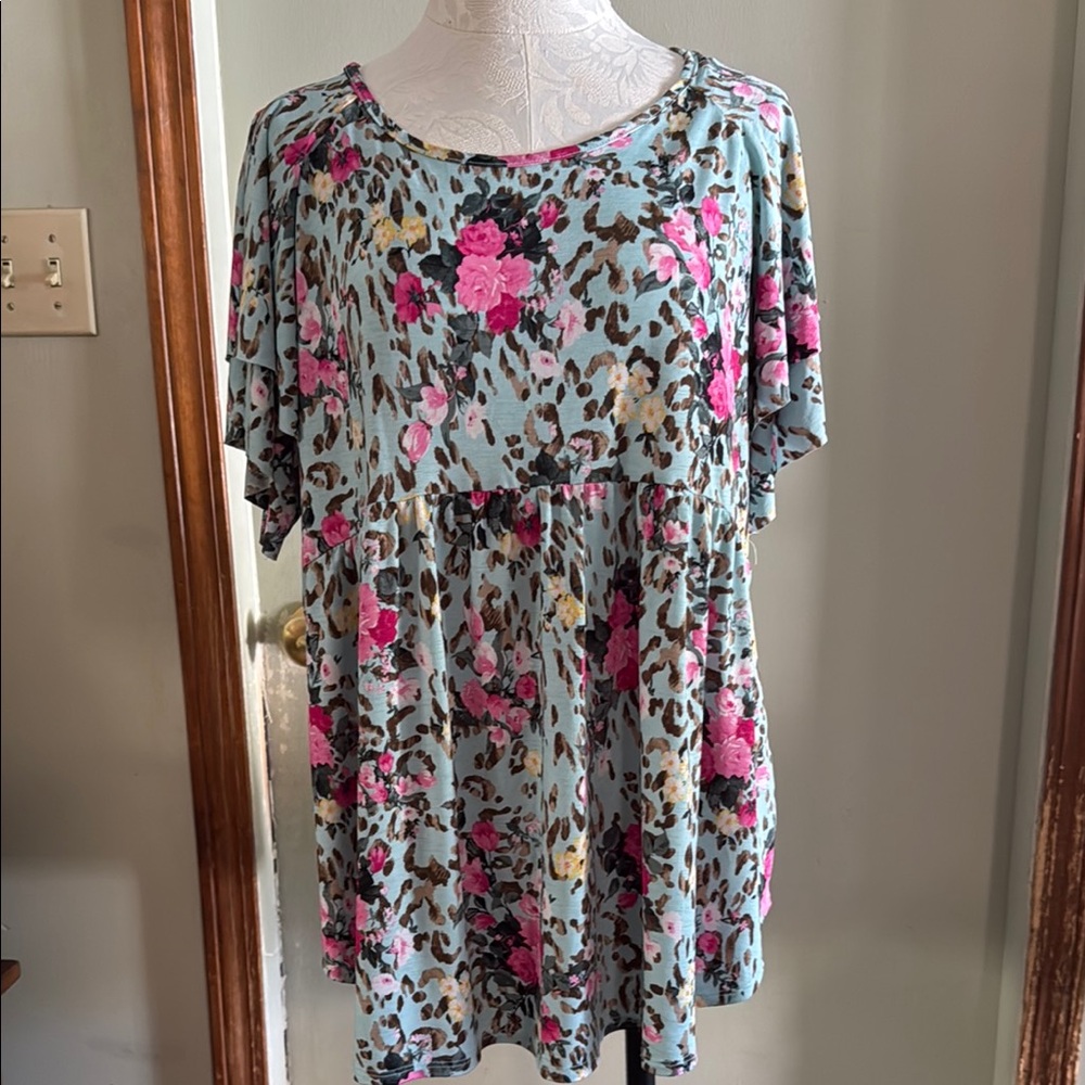 Chic Floral Leopard Print Tunic Top
